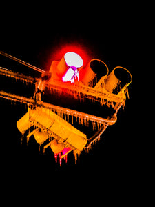 0471 Frozen Traffic Light