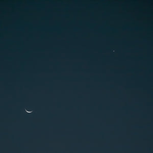 0557 Moon and Venus