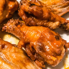 Load image into Gallery viewer, 0537 Delicious Chicken Wings