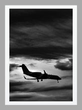 Load image into Gallery viewer, 0592 Plane Landing