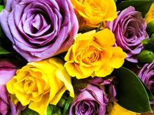 Load image into Gallery viewer, 0484 Yellow and Lavender Roses